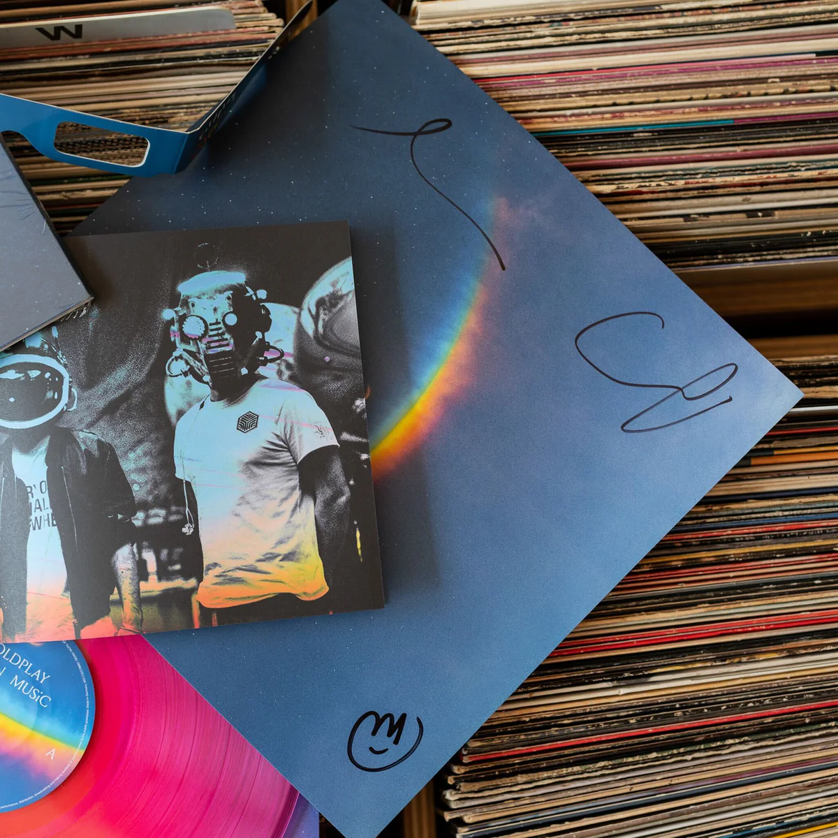 COLDPLAY MOON MUSIC (SIGNED PINK VINYL) LP – Lunchbox Records COLDPLAY MOON MUSIC (SIGNED PINK VINYL) LP – Lunchbox Records